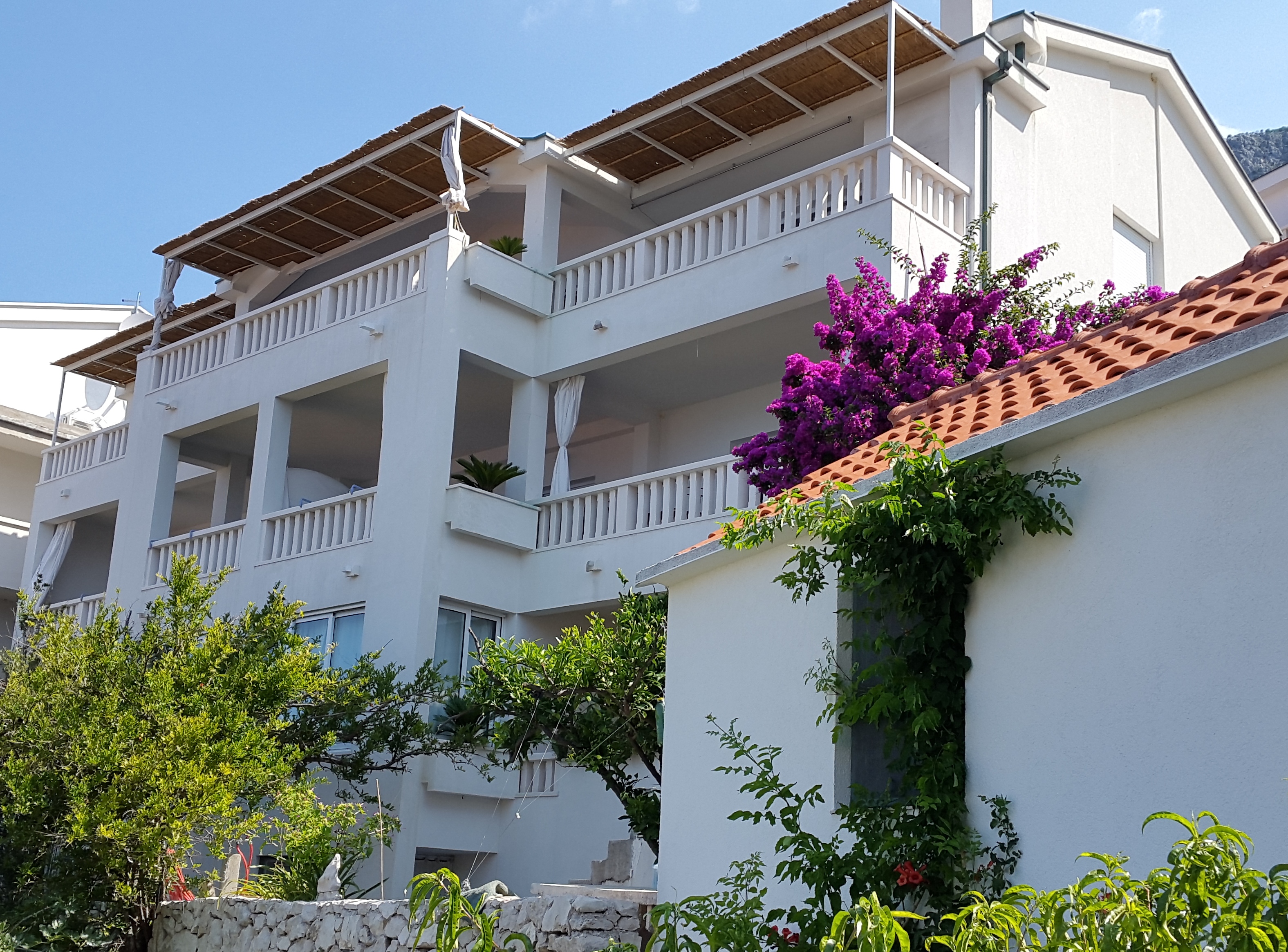 Apartments Villa Leona